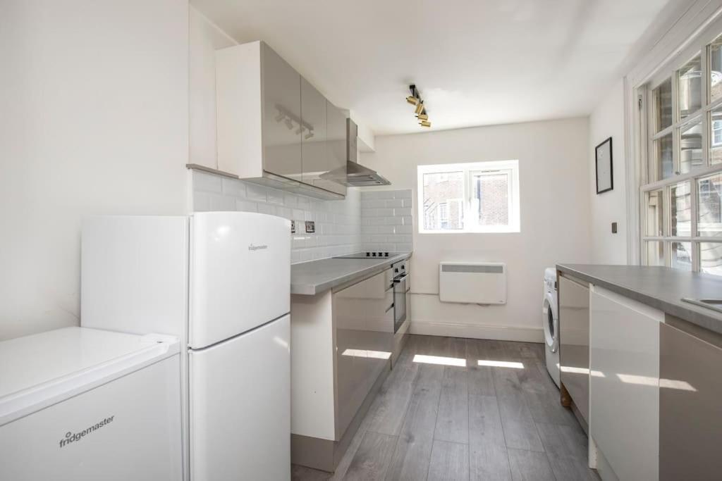 Spacious Serenity In The Heart Of Central London Bagian luar foto